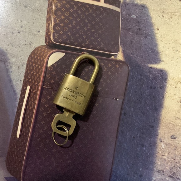 LV Lock set #309 - Picture 2 of 3